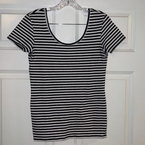 Old Navy Scoop Neck Tee